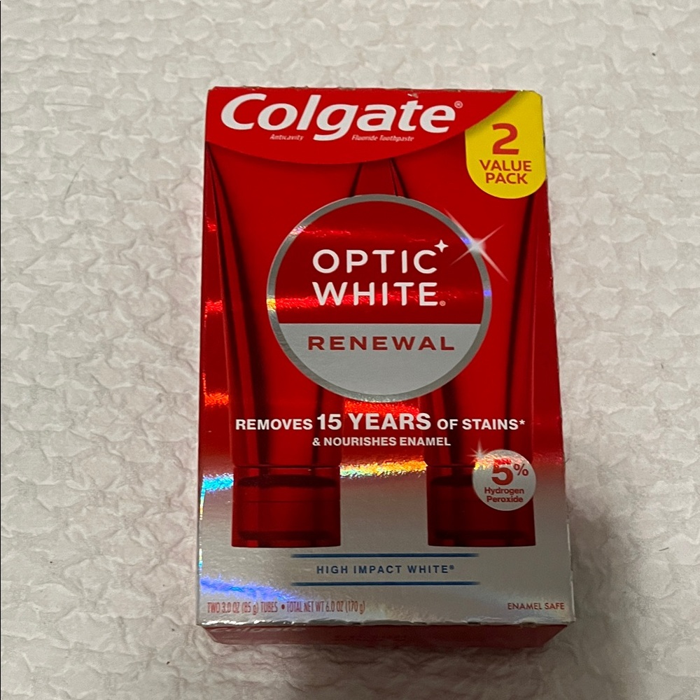 NWT Colgate Optic White Toothpaste Twin Pack